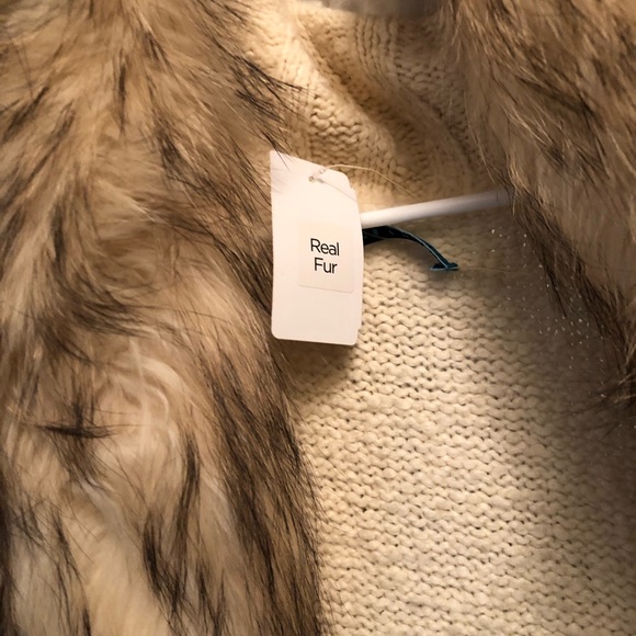 Alice and Olivia never worn sweater- real fur - Picture 5 of 8